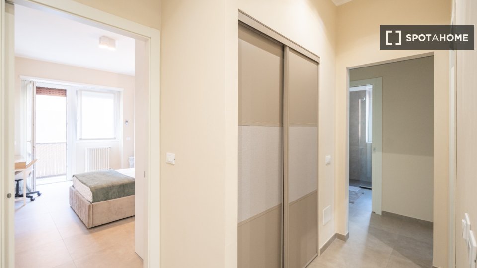 Double room Milan, 4 beds — photo 13