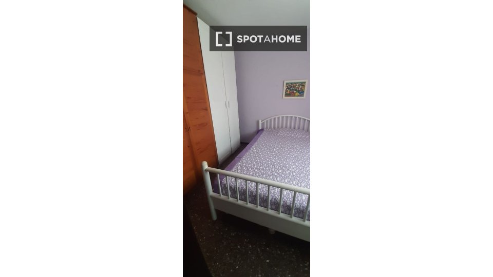 Double room Barcelona, 2 beds, 65m² — photo 15