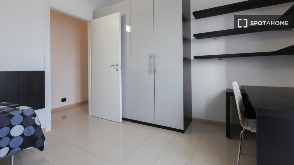 Double room Milan, 4 beds — photo 4