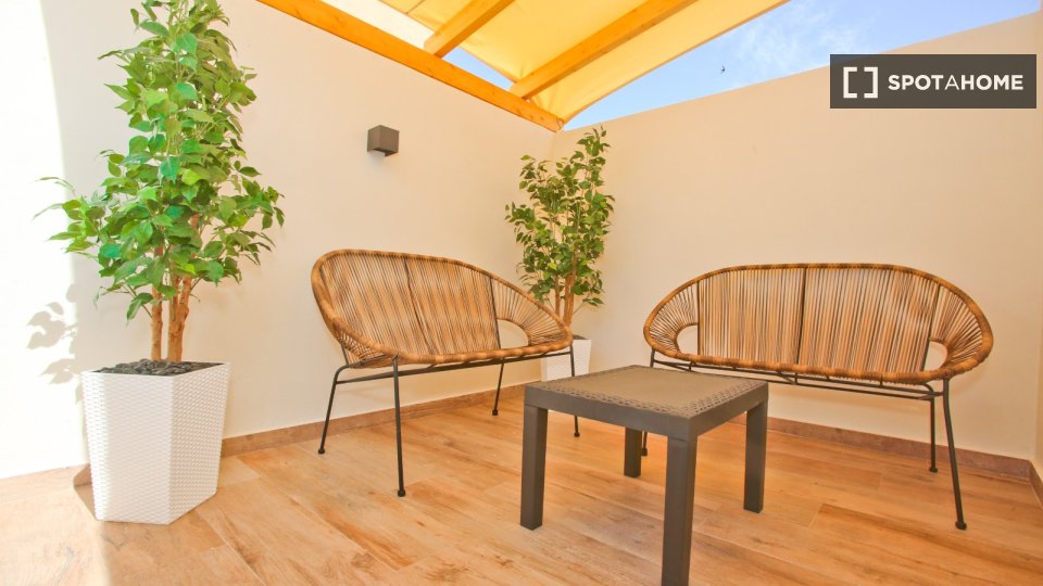 Apartment Valencia, 3 beds, 80m² — photo 15
