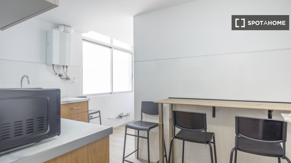 Chambre double Valence, 5 chambres, 100m² — photo 13