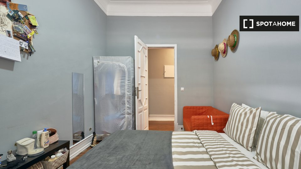 Double room Lisbon, 8 beds — photo 3