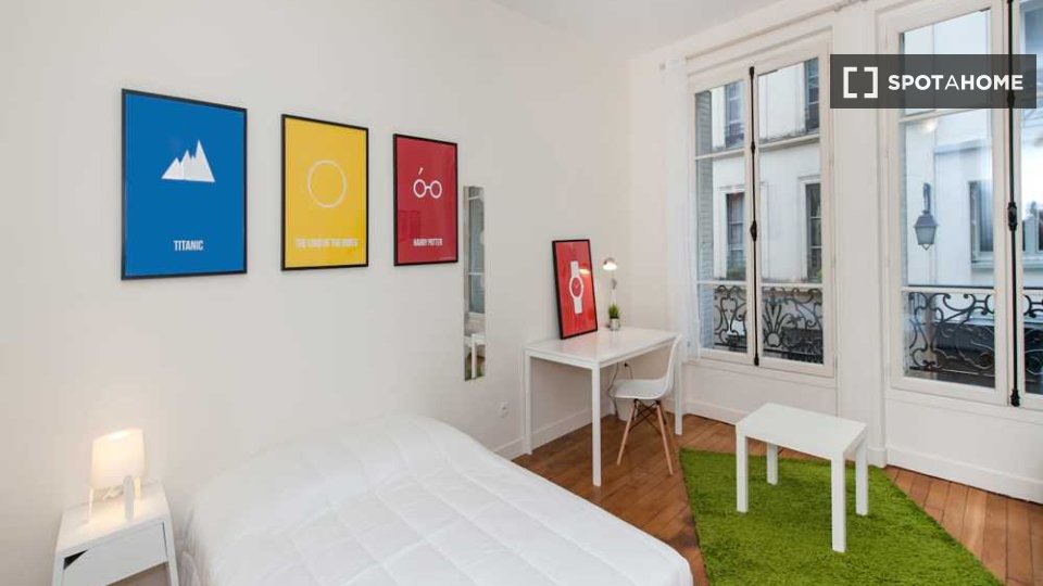 Double room Paris, 4 beds, 80m² — photo 17