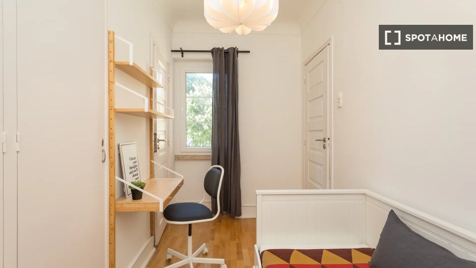 Double room Lisbon, 6 beds — photo 1
