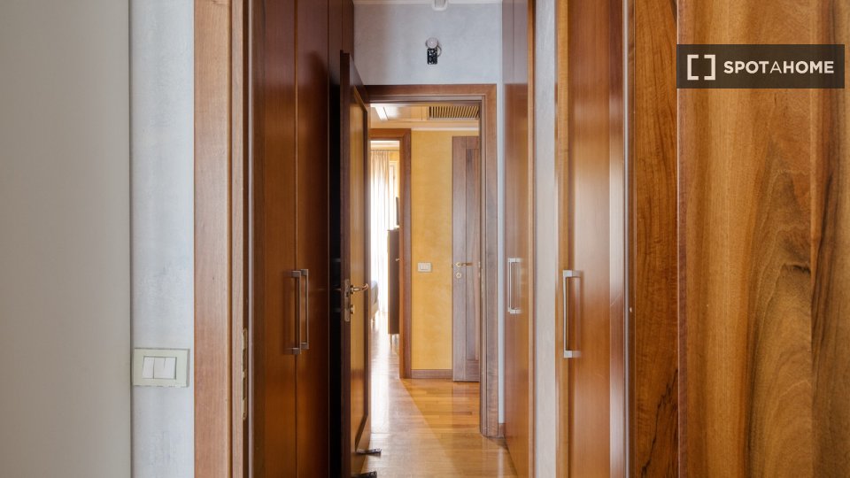 Apartment Milan, 2 beds, 92m² — photo 19