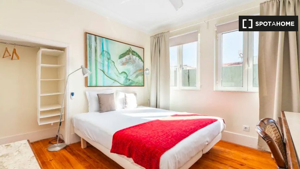 Apartment Lisbon, 6 beds — photo 16