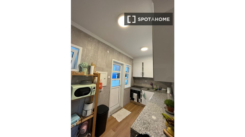 Double room Porto, 4 beds, 120m² — photo 10