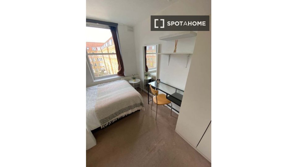 Double room London, 4 beds — photo 9
