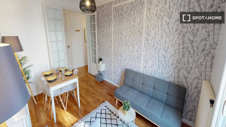 Double room Paris, 4 beds, 100m² — photo 3