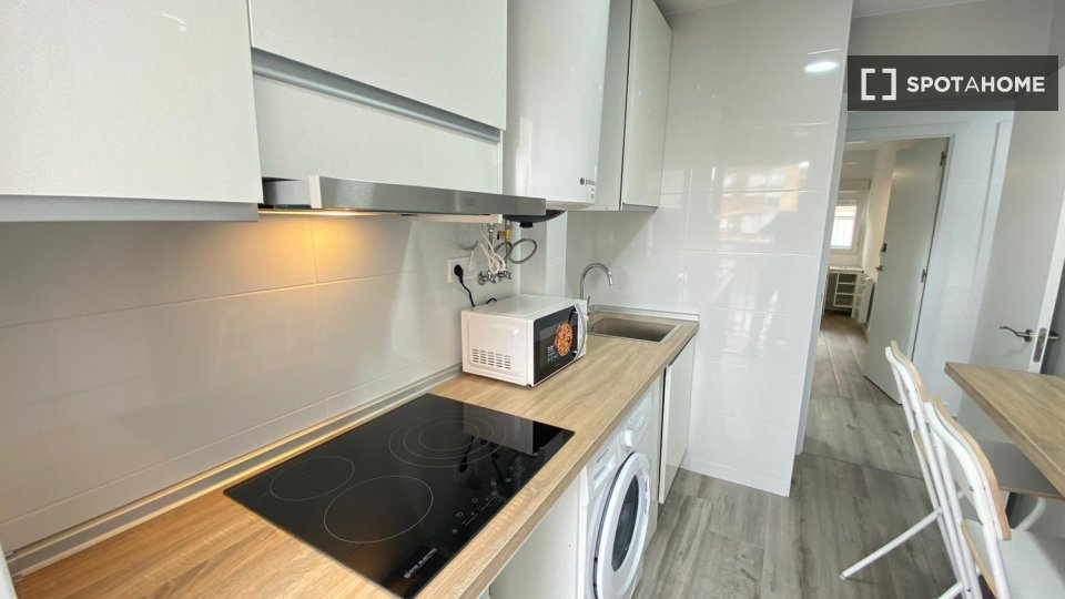 Double room Madrid, 4 beds — photo 17