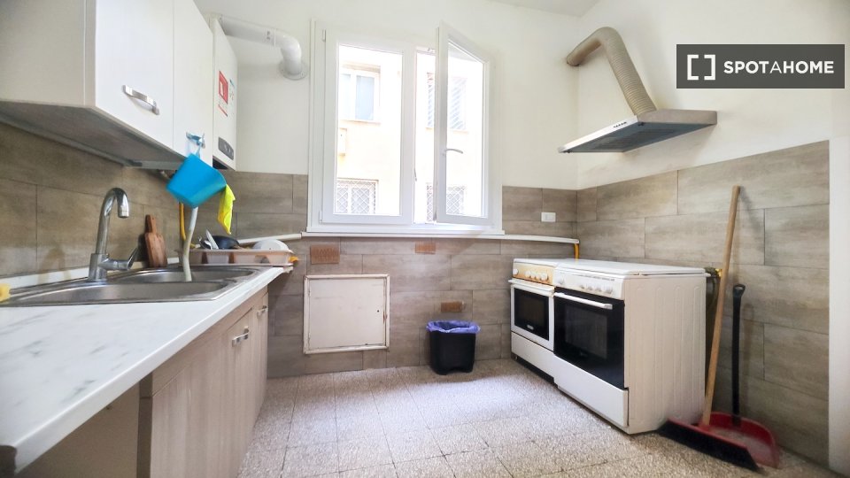 Double room Rome, 6 beds, 140m² — photo 52