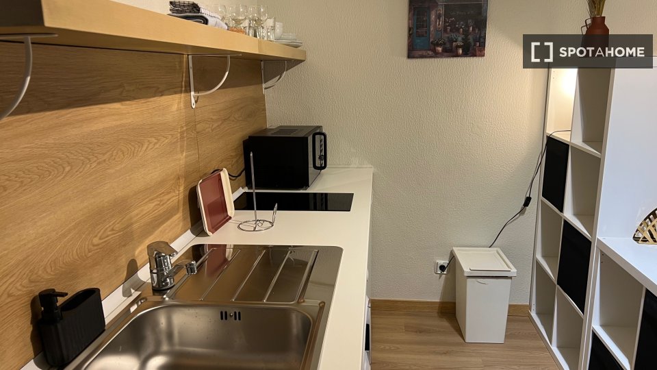 Apartment mono Lisbon, 35m² — photo 9