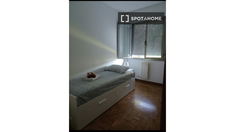 Double room Milan, 3 beds — photo 1