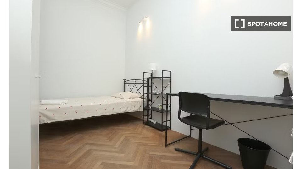 Double room Athens, 8 beds — photo 1