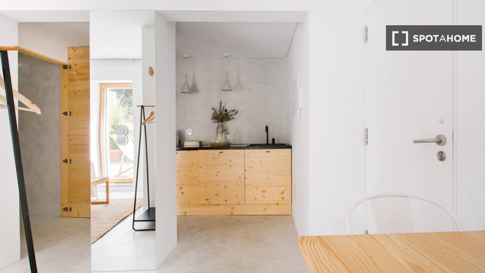 Apartment mono Lisbon, 30m² — photo 13
