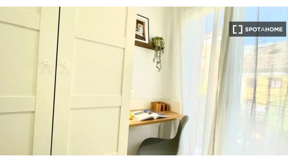 Double room Madrid, 12 beds — photo 25
