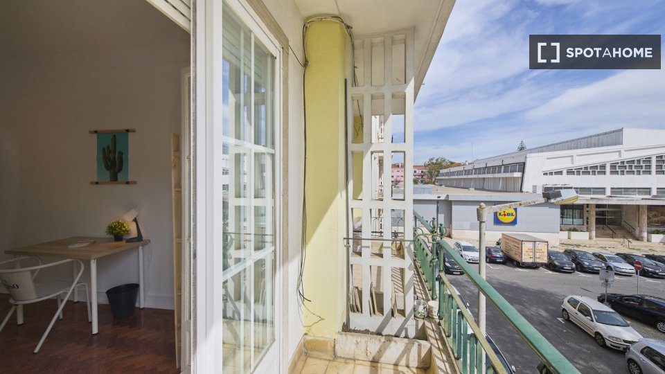 Double room Lisbon, 8 beds — photo 17