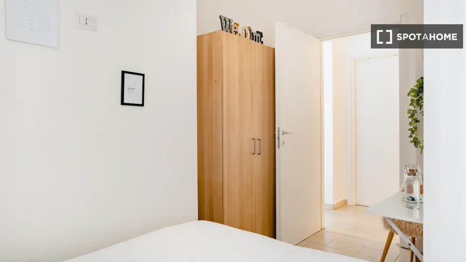 Double room Milan, 2 beds, 80m² — photo 1