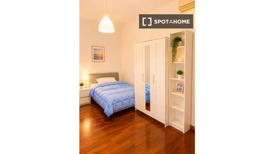 Double room Milan, 6 beds — photo 23