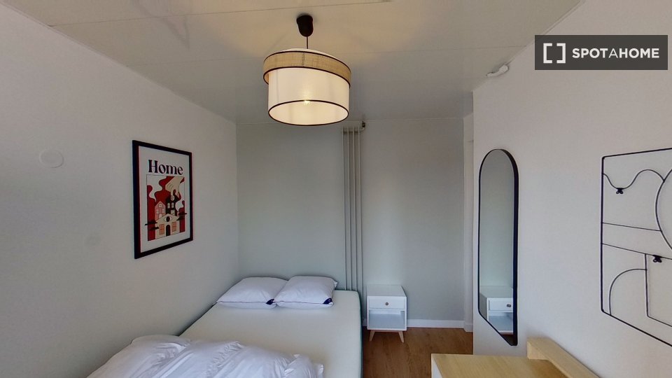 Double room Paris, 12 beds — photo 10