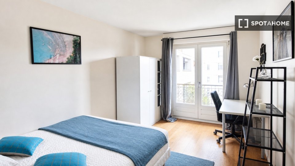 Chambre double Paris, 4 chambres — photo 20