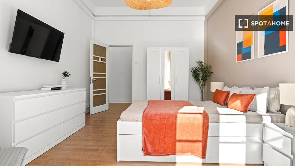 Double room Lisbon, 10 beds — photo 12
