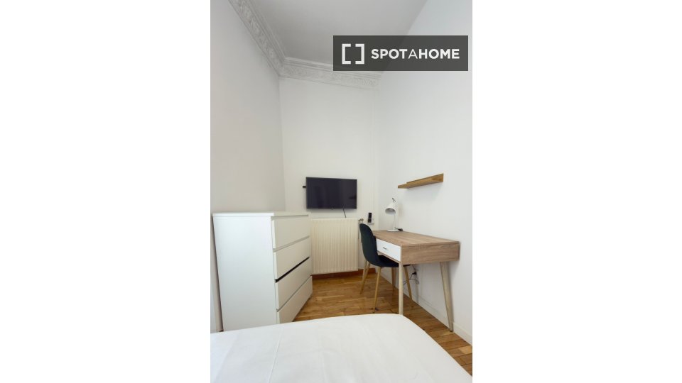 Double room Madrid, 5 beds — photo 13