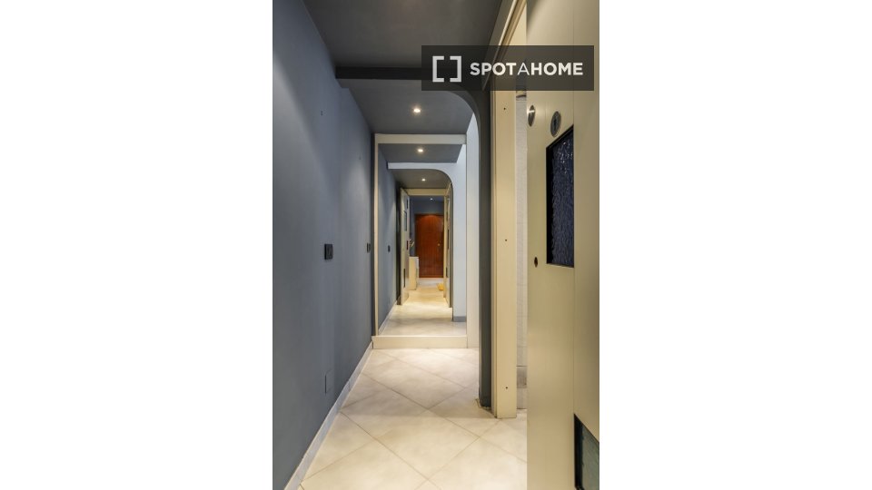 Apartment Milan, 1 bed, 55m² — photo 25