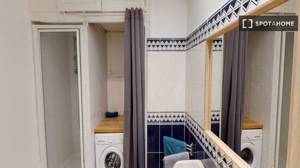 Double room Lyon, 4 beds, 110m² — photo 9