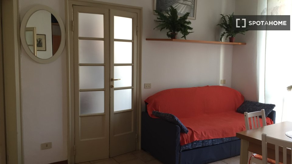Apartment Milan, 1 bed, 70m² — photo 1