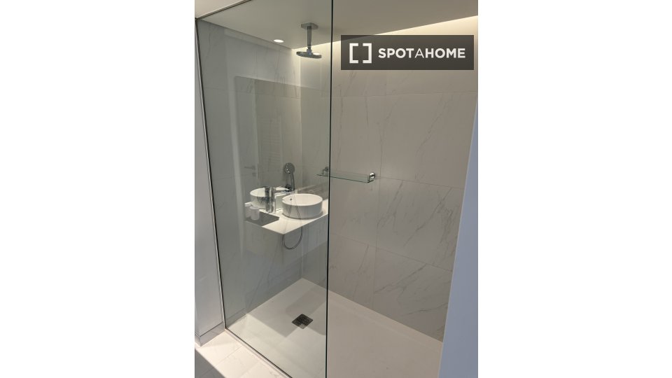 Apartment mono Lisbon, 62m² — photo 17