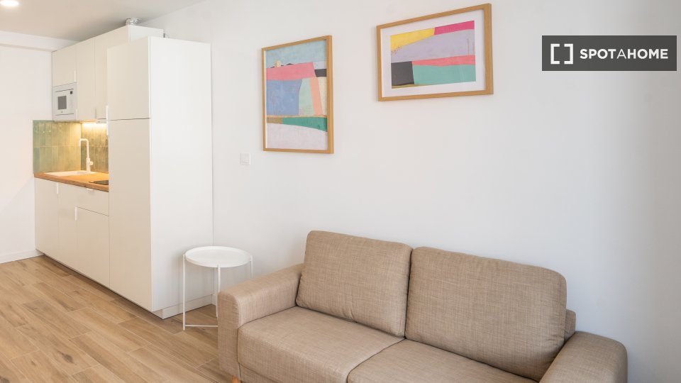 Estudio en alquiler en Buenavista, Madrid