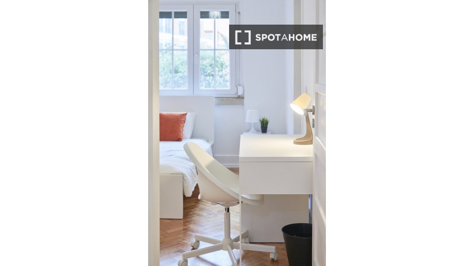 Double room Lisbon, 6 beds — photo 5