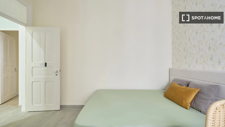 Double room Lisbon, 5 beds — photo 3