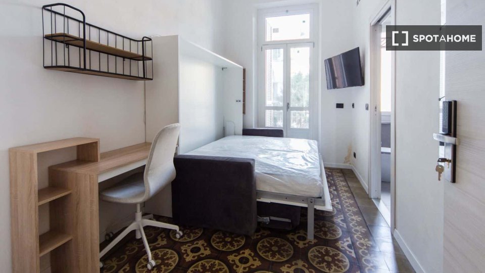 Double room Turin, 1 bed — photo 1