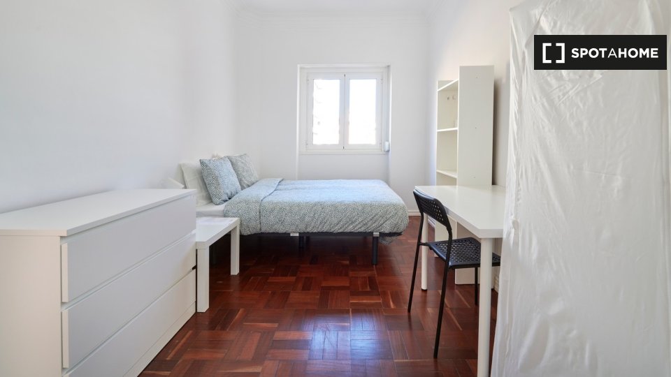 Double room Lisbon, 11 beds — photo 5