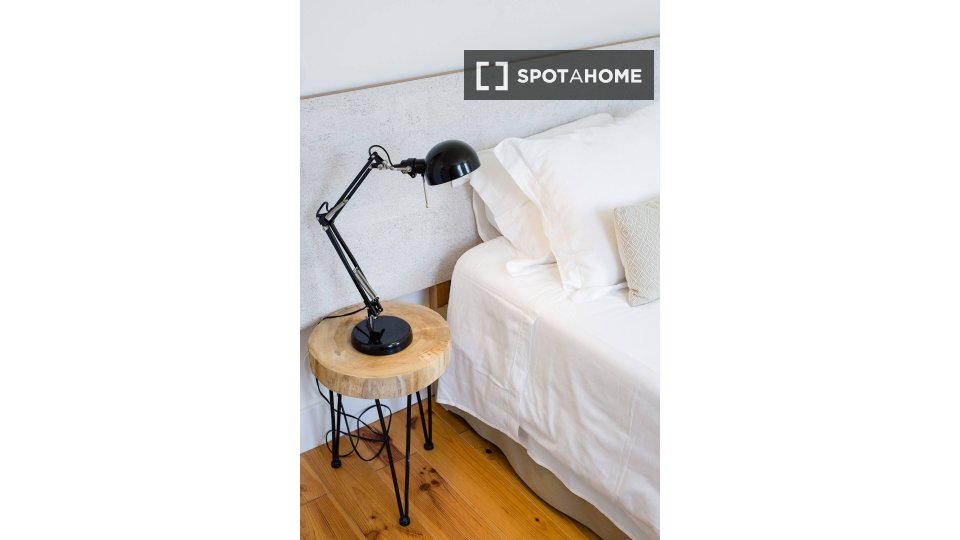 Apartment Lisbon, 2 beds, 65m² — photo 5