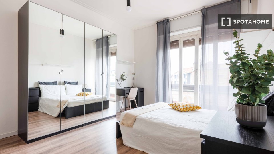 Double room Milan, 6 beds, 166m² — photo 1