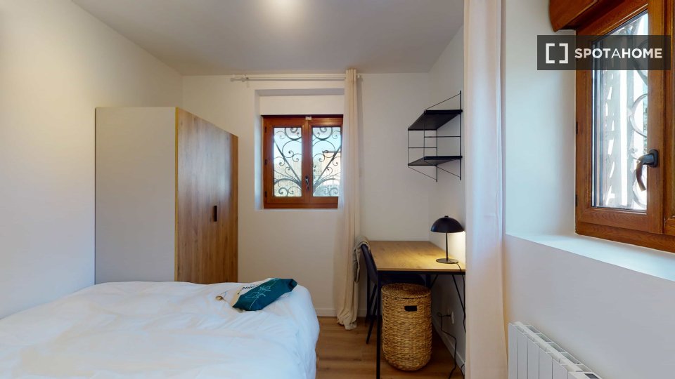 Double room Paris, 19 beds — photo 1