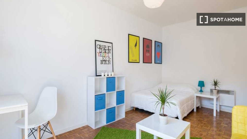 Double room Lyon, 5 beds, 100m² — photo 15