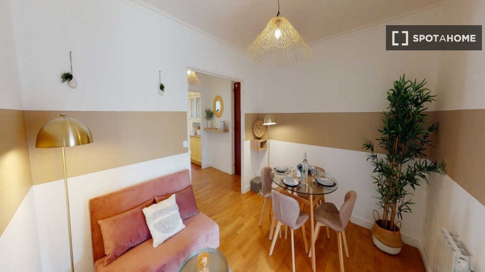 Double room Paris, 4 beds, 80m² — photo 12