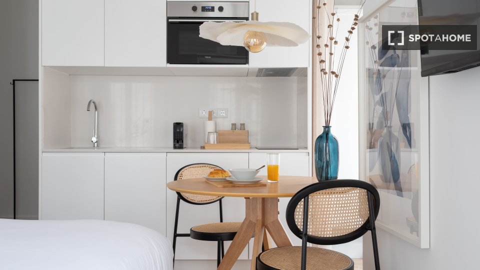 Apartment mono Lisbon, 29m² — photo 2