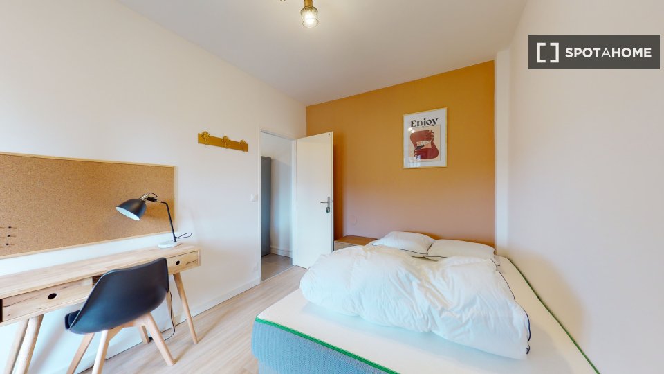 Double room Marseille, 15 beds — photo 26