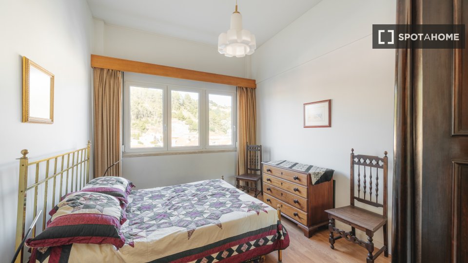 Double room Lisbon, 2 beds — photo 2
