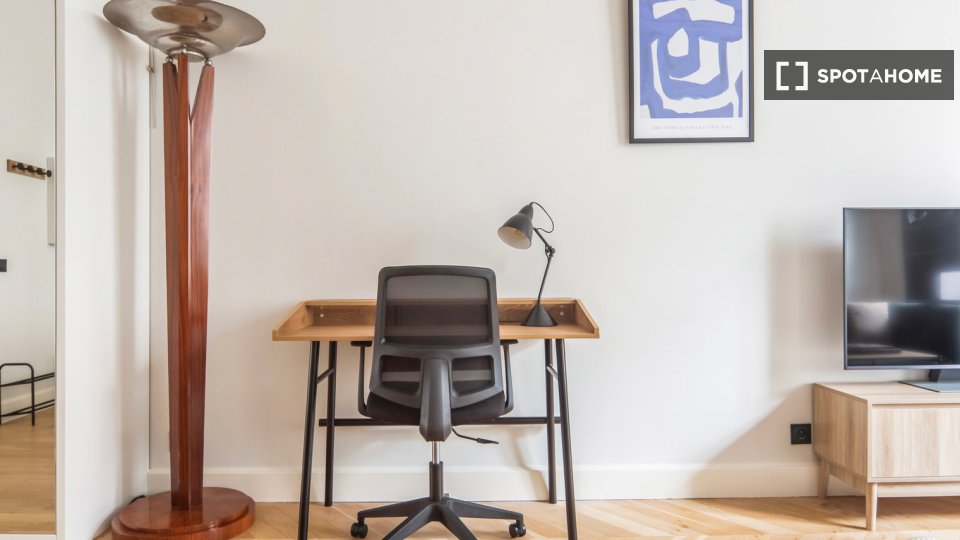 Apartment Paris, 1 bed, 46m² — photo 11