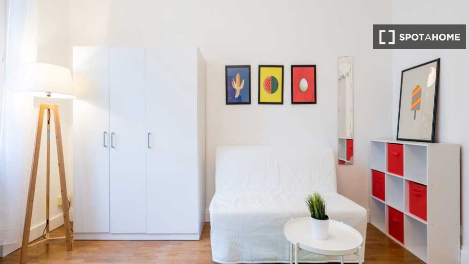 Double room Lyon, 4 beds, 80m² — photo 6