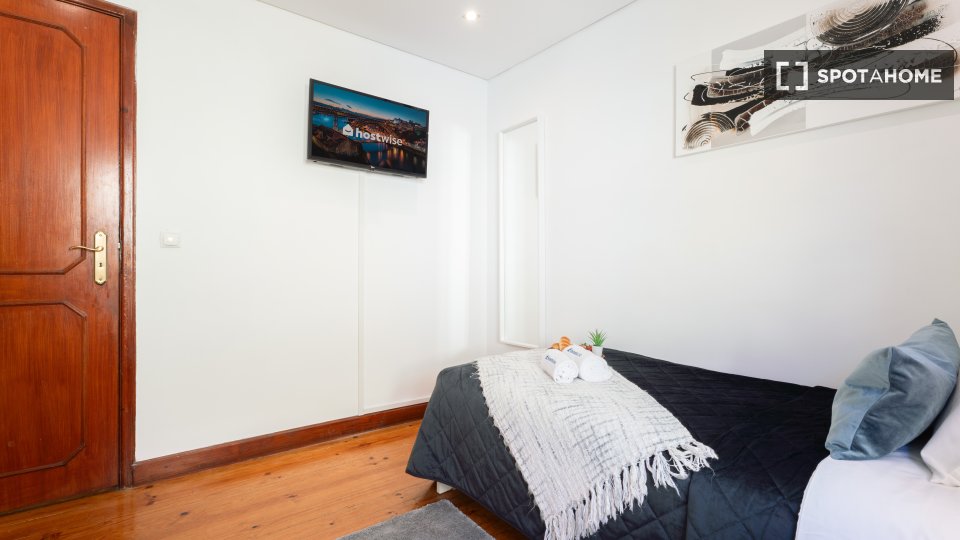 Double room Porto, 5 beds — photo 13