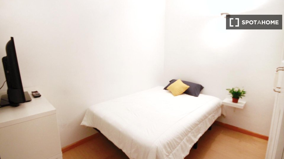Double room Barcelona, 4 beds — photo 12
