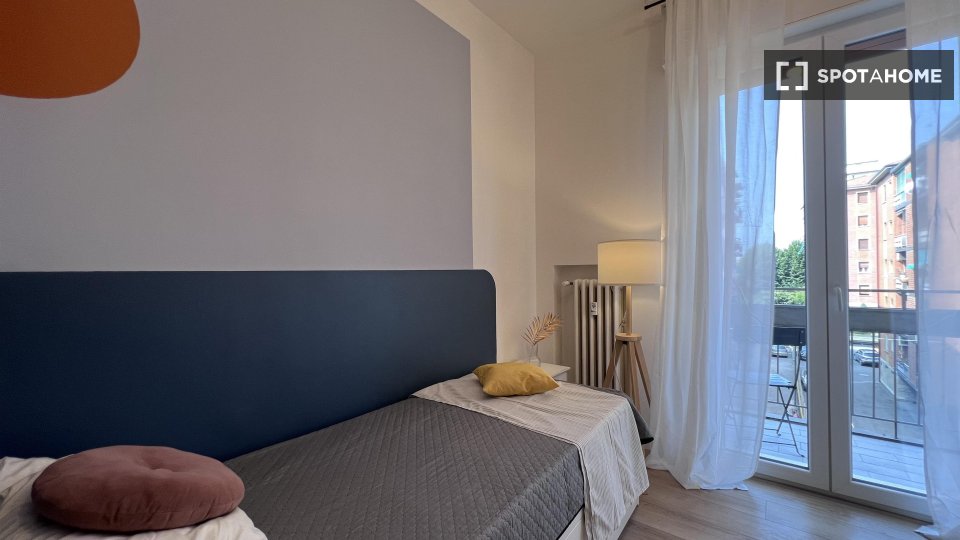 Double room Bologna, 3 beds — photo 3