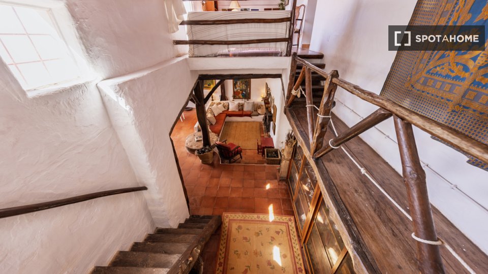 Apartment Lisbon, 4 beds, 200m² — photo 17